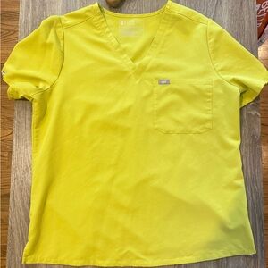 FIGS Catarina One-Pocket Scrub Top in limeade